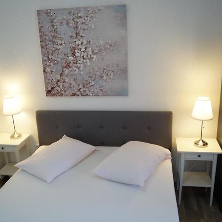 מאקרסקה Apartments Mario With Private Parking מראה חיצוני תמונה